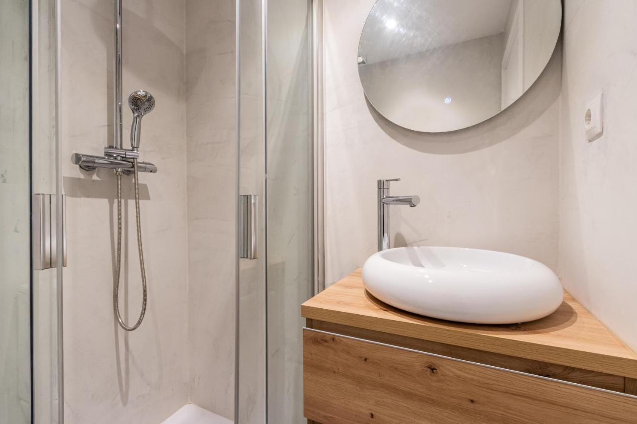 Exclusive Apartments Barcelona 4 Personas Torrella Terrassa Exterior photo