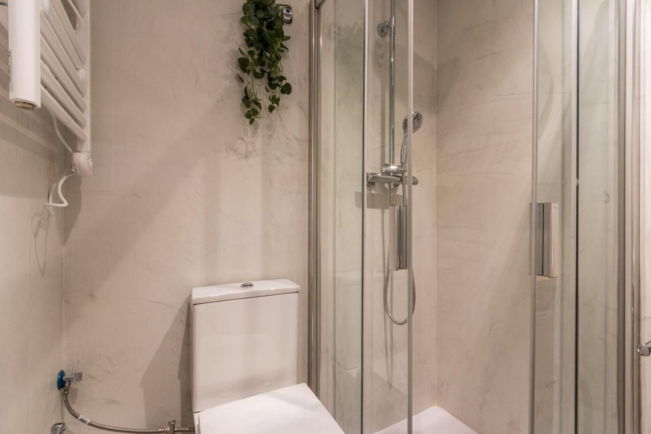 Exclusive Apartments Barcelona 4 Personas Torrella Terrassa Exterior photo